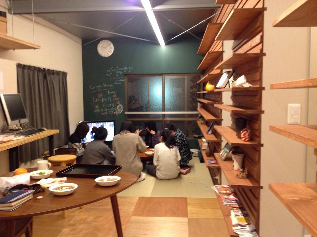 Grapehouse Koenji Hostel Tokio Buitenkant foto